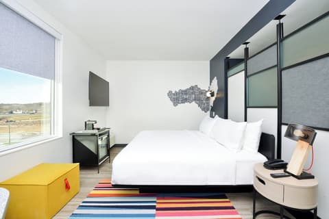 Aloft North Kansas City, Room