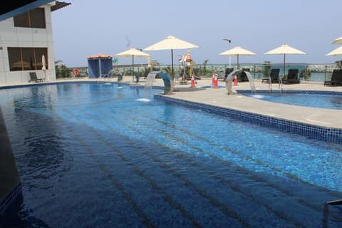 Mirage Bab Al Bahr Hotel, Pool