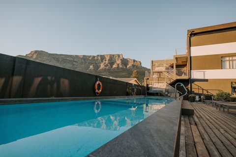 Kloof Street Hotel, Pool