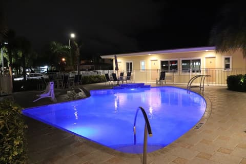 Curtis Inn & Suites