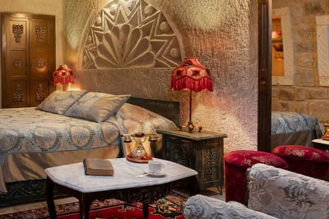 Acer Cave Hotel