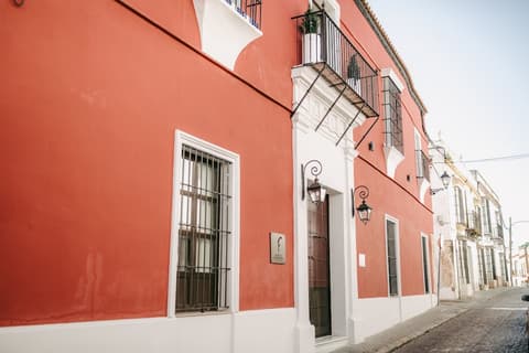 Palacio de San Fernando, Exterior