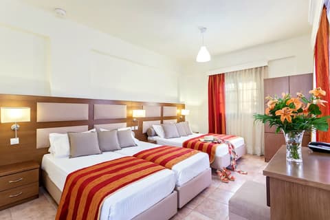 Skopelos Holidays Hotel