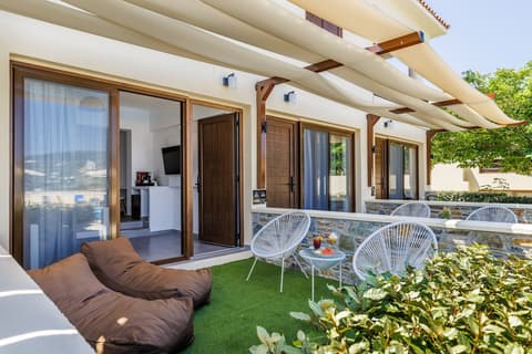 Skopelos Holidays Hotel