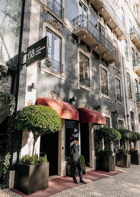 138 Liberdade Hotel, Exterior