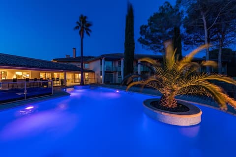 Garrigae Domaine de l'Esterel, Pool