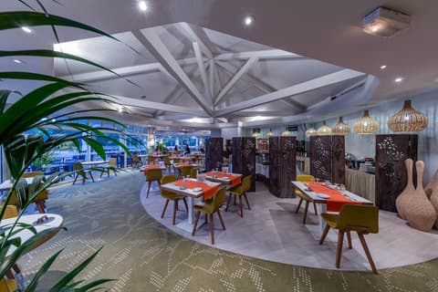 Garrigae Domaine de l'Esterel, Restaurant