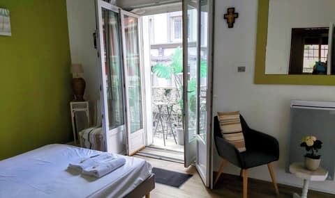 La Residence Au Berceau de Bernadette, Room