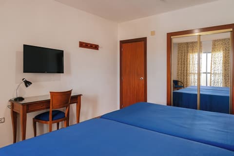 Port Europa Hotel, Room