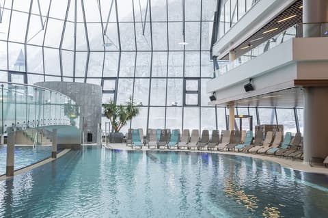 Aqua Dome, Pool