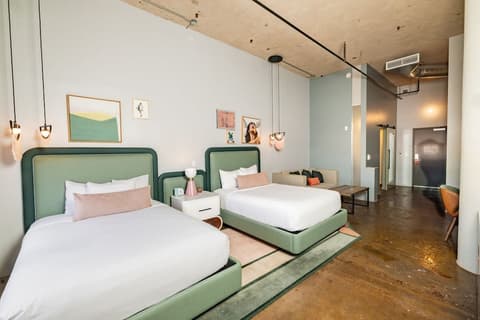 Canvas Hotel Dallas
