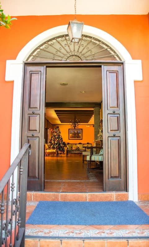 Hotel Villa Terra, Front of property