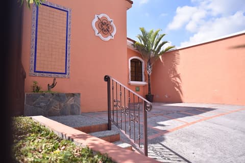 Hotel Villa Terra, Property entrance