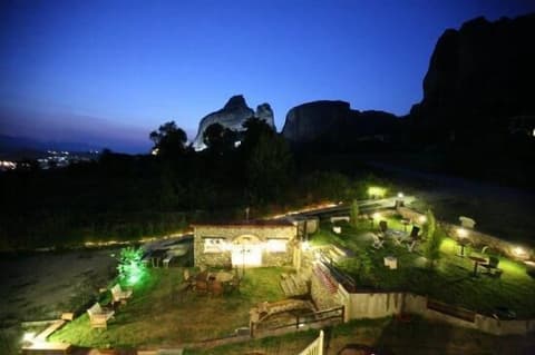Epavlis Meteora Suites Hotel