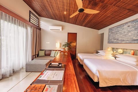 Hotel Komune and Beach Club Bali