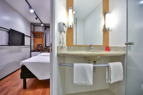 ibis Copacabana Posto 2 Hotel