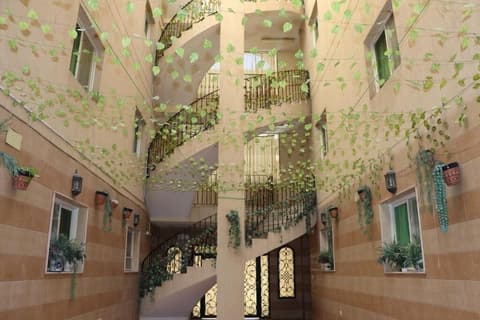 Al Alya Hotel Rooms and Suites