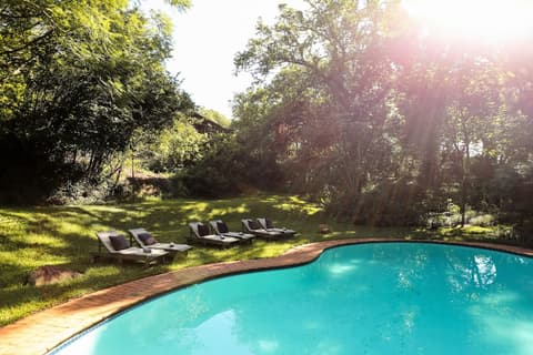 Mantenga Lodge, Pool