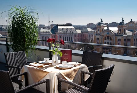 Hotel Beyfin, Terrace/patio