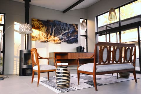 The Elegant Guesthouse