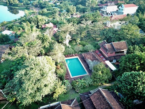 Terres Rouges Lodge, Outdoor pool