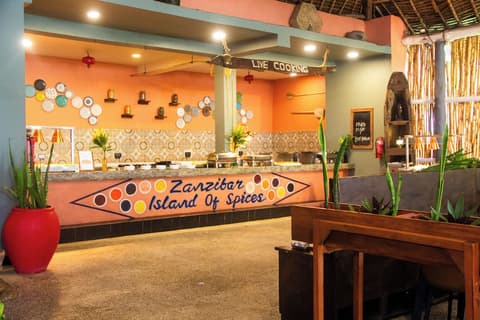 Paradise Beach Resort, Restaurant