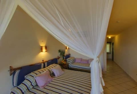 Turtle Bay Beach Club, Room