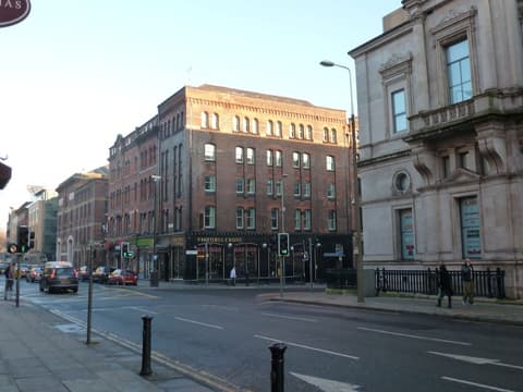 Base Serviced Apartments - Sir Thomas Street, Exterior