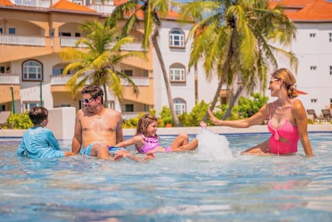 Grand Caribe Belize
