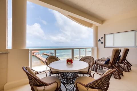 Grand Caribe Belize