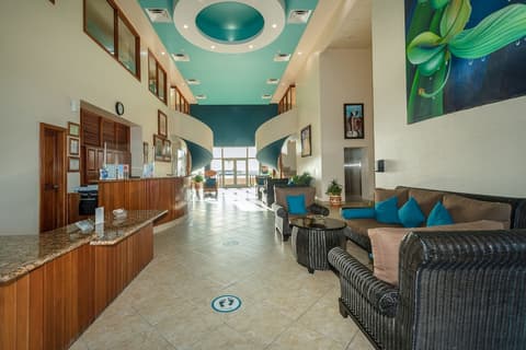 Grand Caribe Belize, Reception