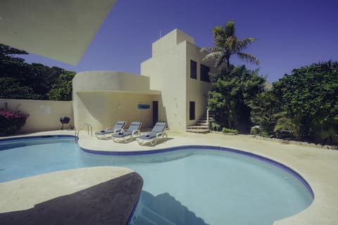 Villas De Rosa Beach Resort