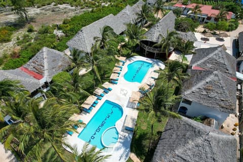 Nest Style Beach Hotel Zanzibar, Outdoor pool