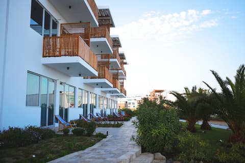 Hotel San Agustín Paracas, Front of property