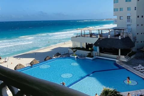 Bsea Cancun Plaza Hotel