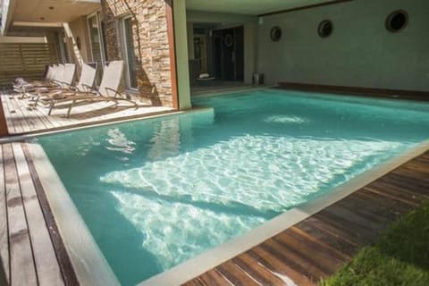 2122 Hotel Art Design, Outdoor pool