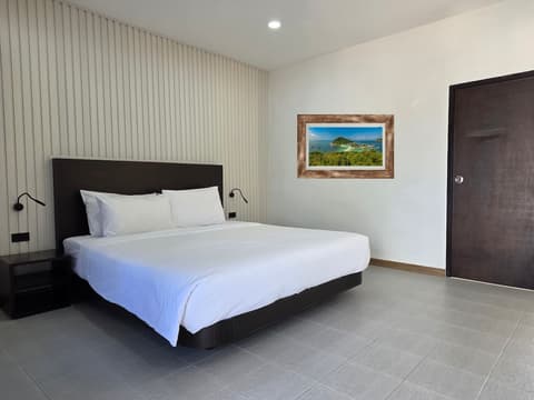 Samui Pier Beach Front Resort