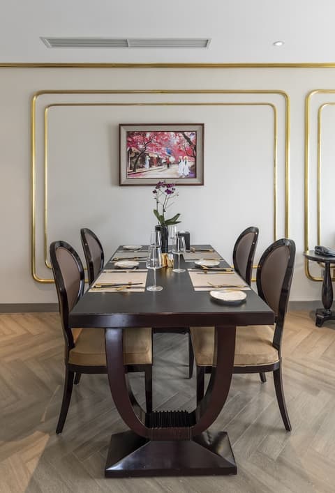 Dolce by Wyndham Hanoi Golden Lake, In-room dining
