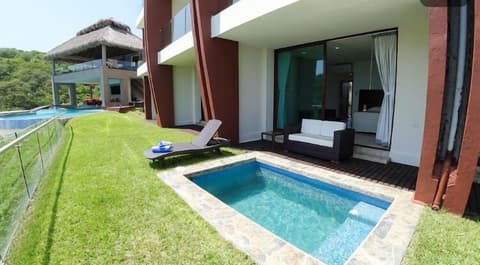 Pacific King Hotel, Room