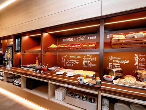 B&B Hotel Köln-West, Dining