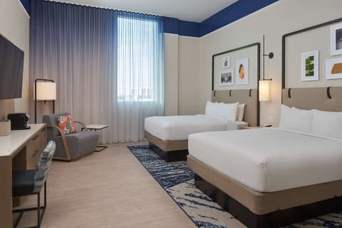 SERENA Hotel Aventura Miami, Tapestry Collection by Hilton