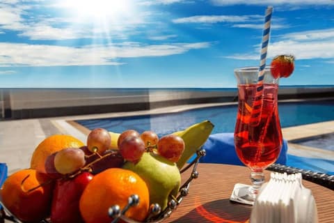 TIME Onyx Hotel Apartment