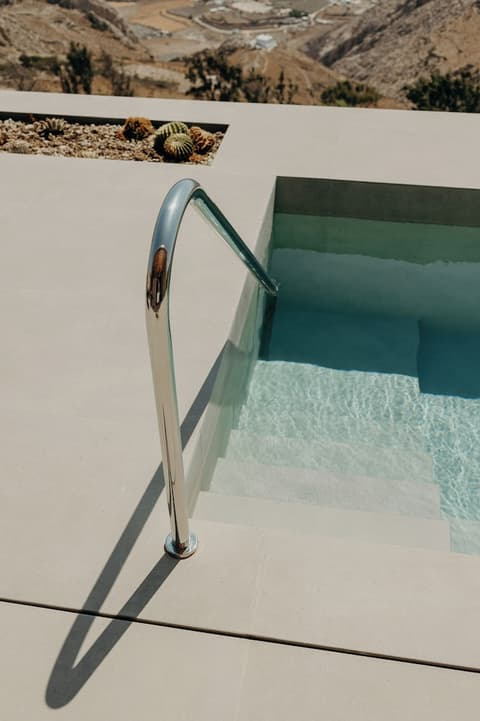 Santorini Sky, Luxury Resort