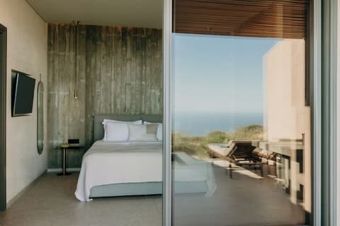 Santorini Sky, Luxury Resort