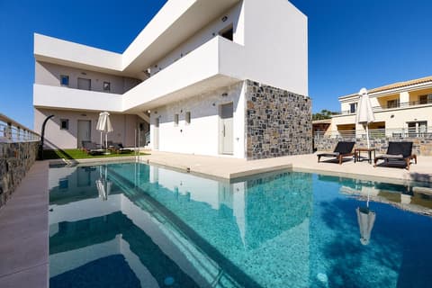 Theasea Stylish Residences, Outdoor pool