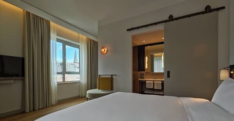 voco The Hague by IHG