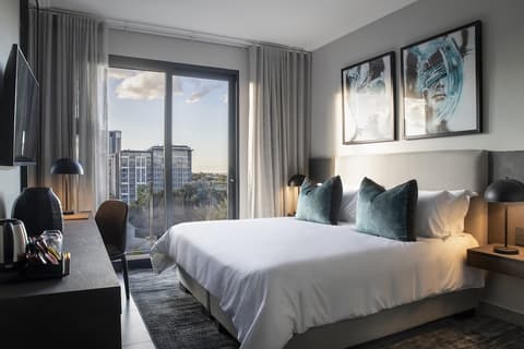 Catalyst Apartment Hotel by NEWMARK, Room