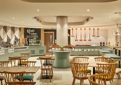 Hampton by Hilton Dublin City Centre, Breakfast area