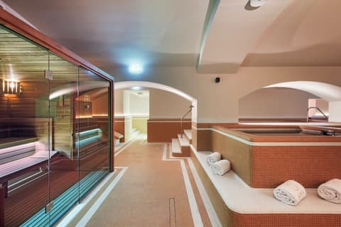 Aurea ANA Palace Hotel