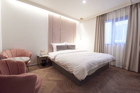 Den Basta Signature Hotel, Room